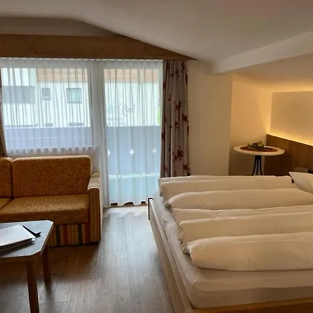 Gaesteheim Prantl Ζόλντεν