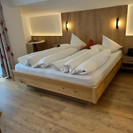 Πανσιόν Gaesteheim Prantl 4*